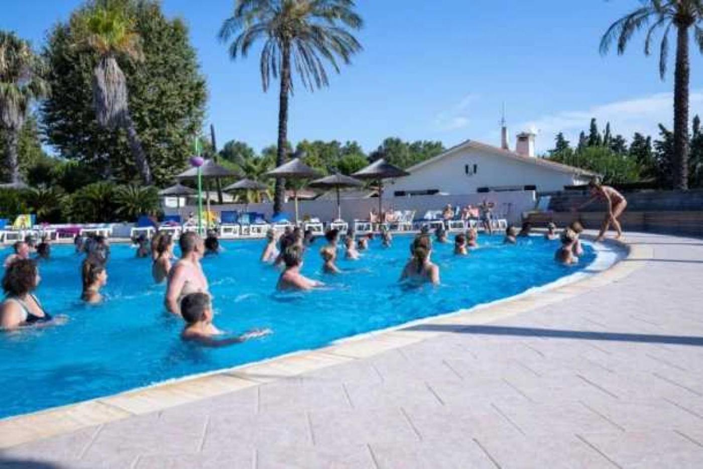 Camping 4 Etoiles - Parc Aquatique - Eehhba Hotel Saint-Cyprien  Exterior photo